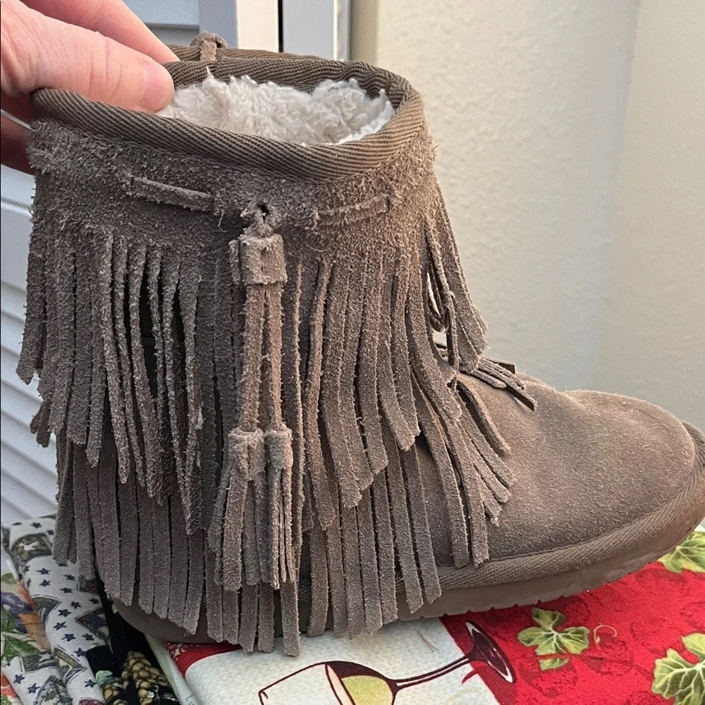 Koolaburra By Ugg Boots Girl’s Size 2 Cable Ankle Fringe